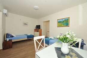 Apartments Olive