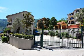 Apartments Olive
