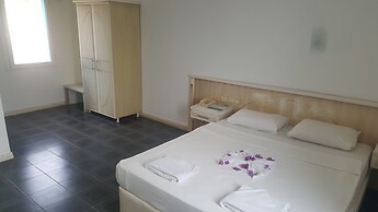 Chronos Beach Hotel