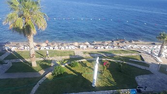 Chronos Beach Hotel