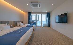 Daytona Pool Villa