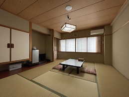 Marina Hotel Kaiku