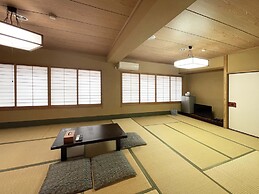 Marina Hotel Kaiku