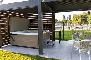 Tisia Hotel & Spa