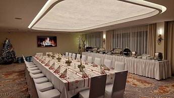 Tisia Hotel & Spa