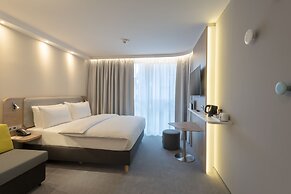 Holiday Inn Express and Suites Potsdam by IHG
