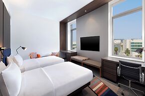 Aloft by Marriott Dubai Airport
