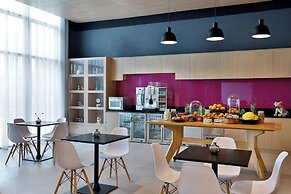 Aloft by Marriott Dubai Airport