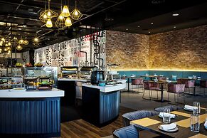 Aloft by Marriott Dubai Airport
