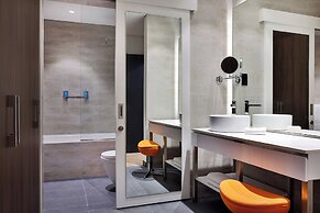 Aloft by Marriott Dubai Airport