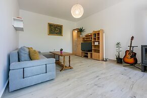 House Tinac