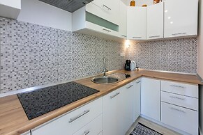 House Tinac