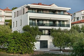 Apartments Dora