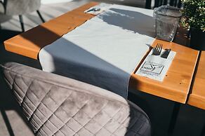 NEST Guesthouse