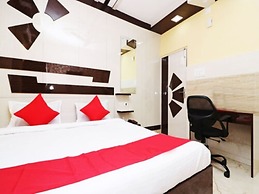 Goroomgo Sanjoy Guest House Ruby Tagore Park Kolkata