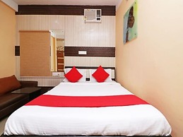 Goroomgo Sanjoy Guest House Ruby Tagore Park Kolkata