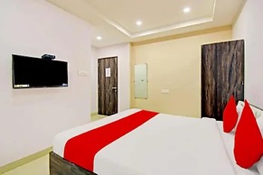 Goroomgo Royal Galaxy Newtown Kolkata