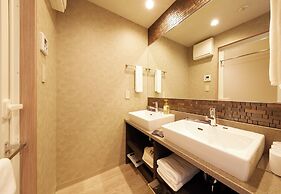 MONday Apart Premium Ueno