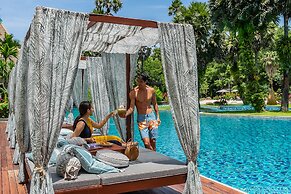 Naithonburi Beach Resort