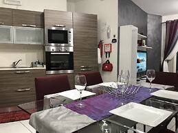 Sea View 2 Bed Apartment Close to Beach