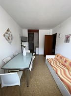 Seafront Apartment - Beahost