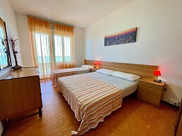 Flat With Breathtaking sea View
