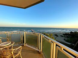Wonderful Beachfront Apartment-beahost