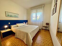 Comfortable Villa Near the Beach