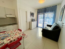 Flat With Garden Near the Beach
