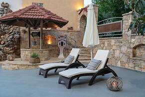Grandpas House Agia Pelagia