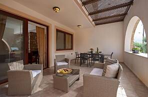 Grandpas House Agia Pelagia
