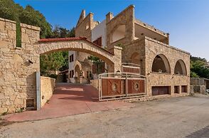Grandpas House Agia Pelagia