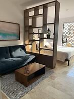 Luxurious Charming Studio-terrace With Pool-gym