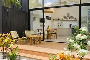 2 Favela Chic Tamarindo Bungalow Adults Only