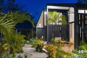 2 Favela Chic Tamarindo Bungalow Adults Only