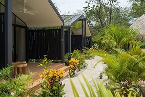 2 Favela Chic Tamarindo Bungalow Adults Only