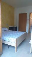 Room-quadruple Room for a Totally Relaxi