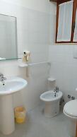 Room in B&B - Spacious Double Room by the sea