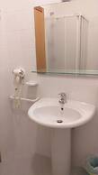 Room-quadruple Room for a Totally Relaxi