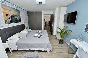 Villa Popandrock Sleeps 5 With Parking