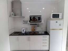 Villa - Sleeps 4 & Free Parking