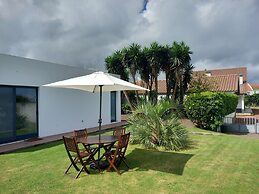 Villa - Sleeps 4 & Free Parking