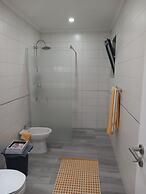 Villa - Sleeps 4 & Free Parking