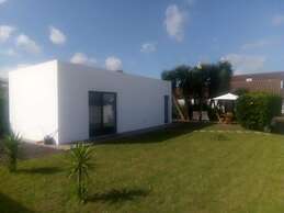 Villa - Sleeps 4 & Free Parking