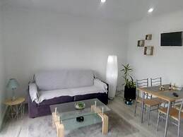 Villa - Sleeps 4 & Free Parking