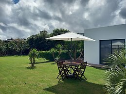 Villa - Sleeps 4 & Free Parking