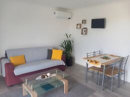 Villa - Sleeps 4 & Free Parking