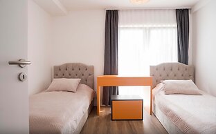 Lux Apartments