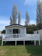 Caravan - Sleeps 6 - Patio, Parking