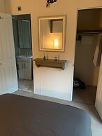 Caravan - Sleeps 6 - Patio, Parking